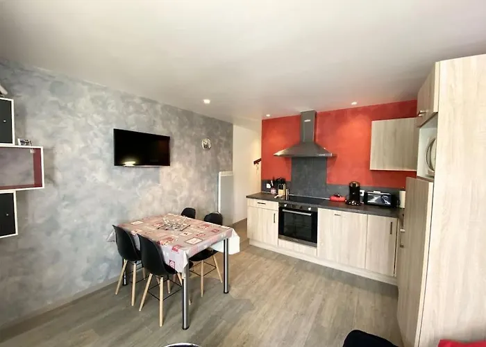 Апартаменты A La Montagne Au Pied Des Pistes Classe 3 Etoiles