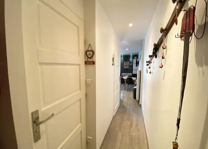 A La Montagne Au Pied Des Pistes Classe 3 Etoiles Апартаменты Сен-Лари-Сулан